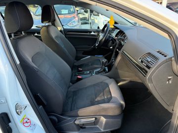 Volkswagen Golf - 9