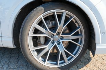 Audi Q7 - 3
