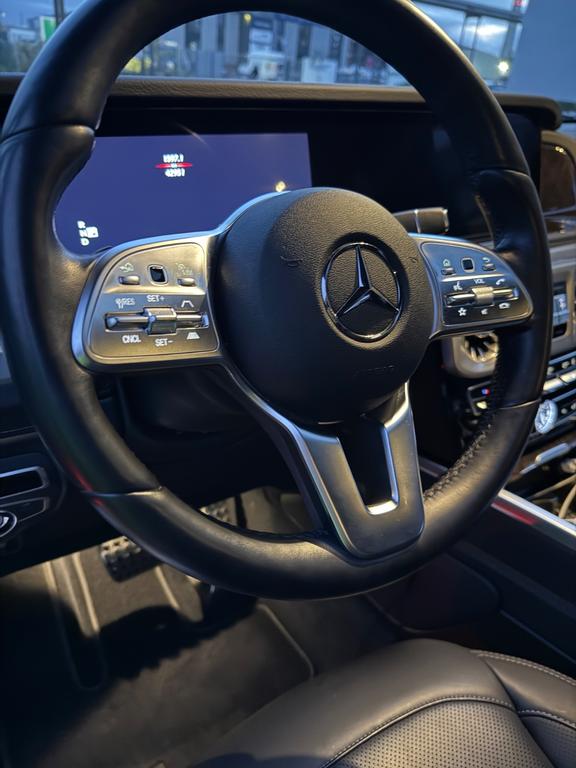 Mercedes-Benz G 400
