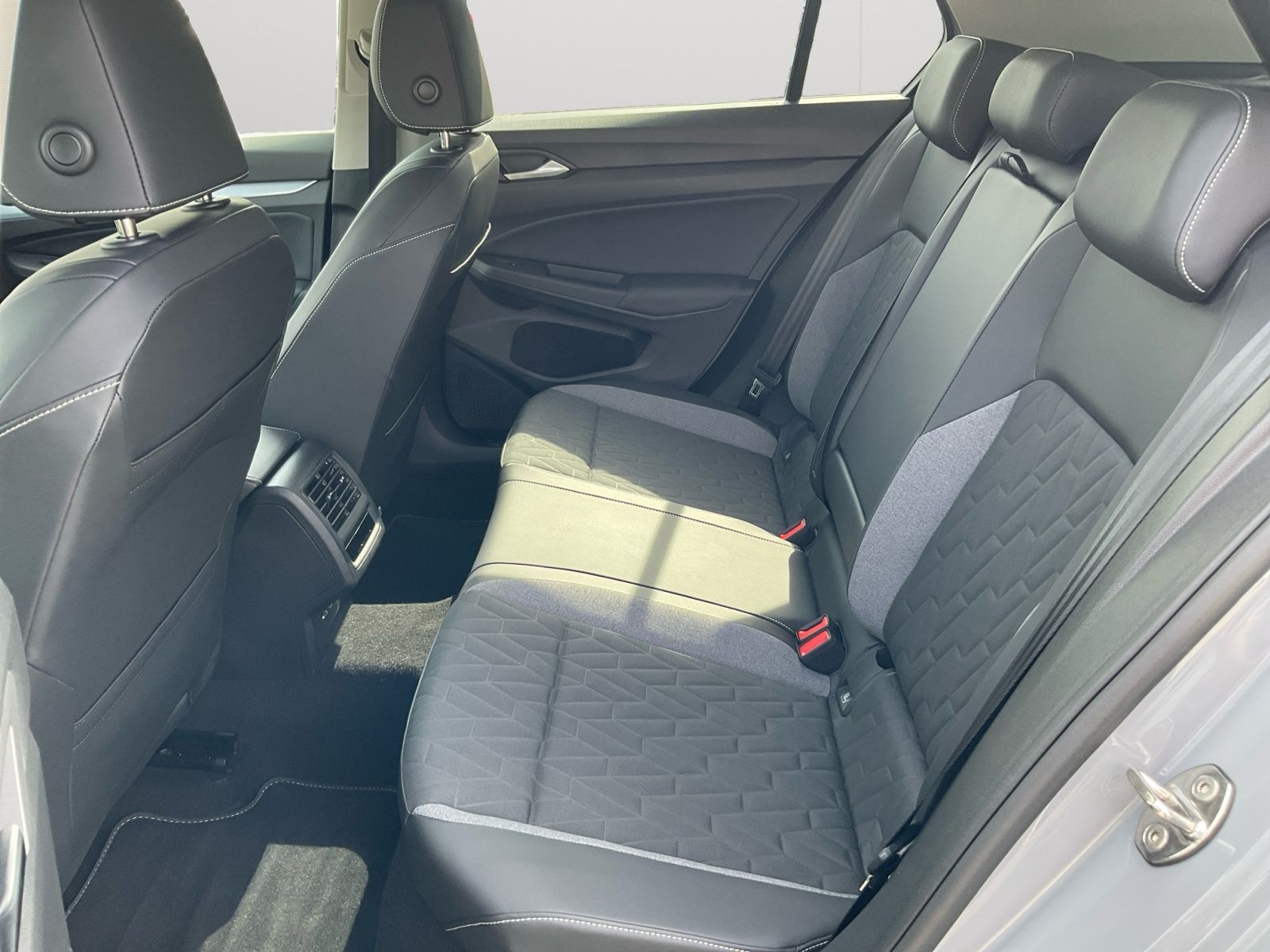 Volkswagen Golf - Bild 13