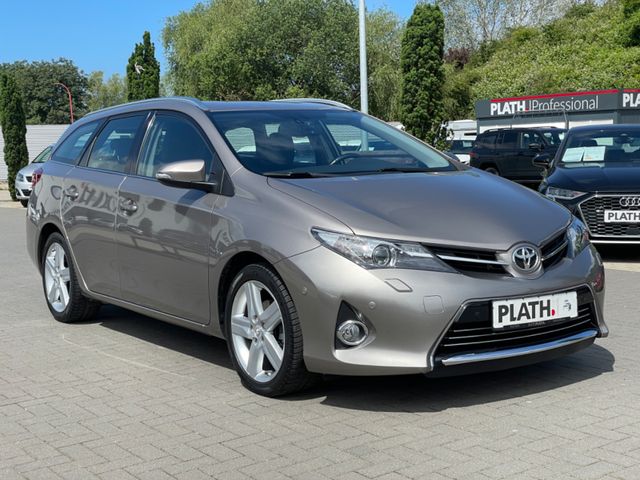 Toyota Auris  Touring Sports Executive