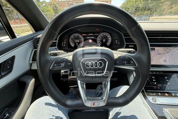 Audi Q7 - 11