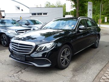 Mercedes E 220 - 1