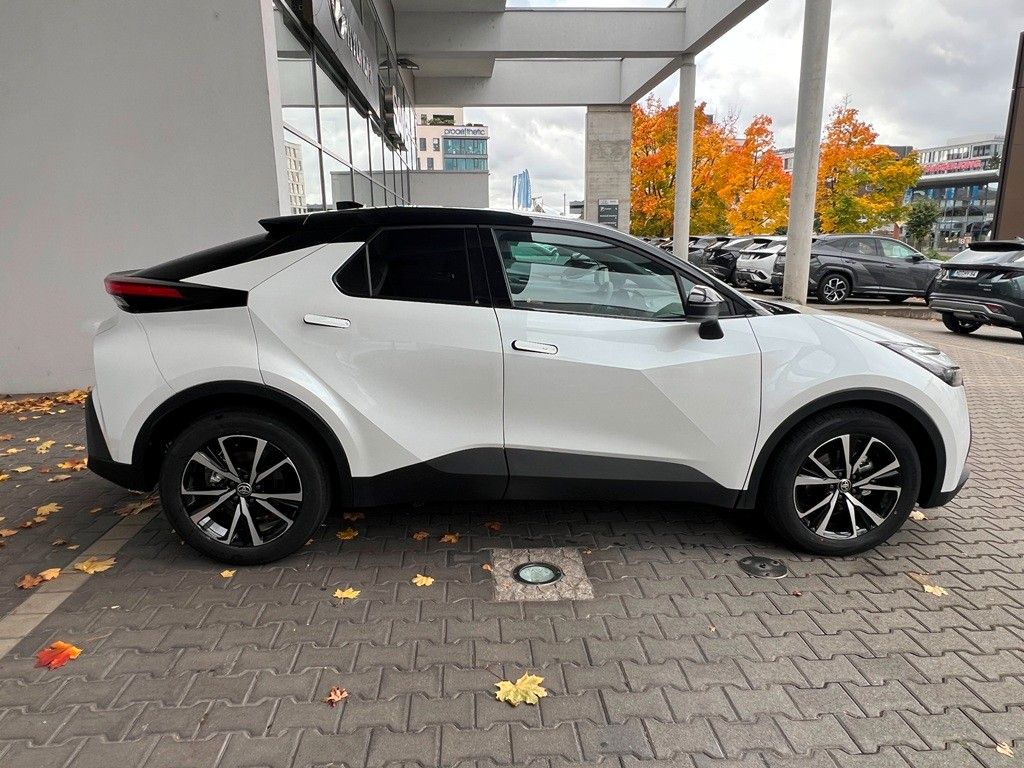 Fahrzeugabbildung Toyota C-HR 1.8 Hybrid FWD Teamplayer Technikpaket