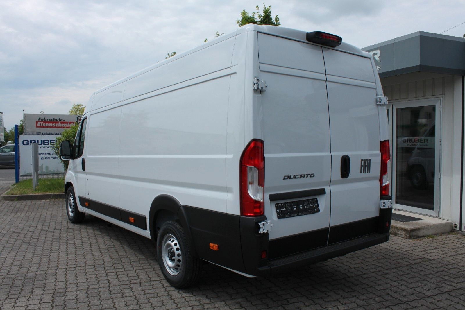 Fahrzeugabbildung Fiat Ducato Kasten Maxi L4H2  Maxi