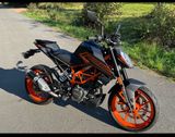 KTM Duke 125 Model 2023  Wenig KM - Offers matching your search criteria