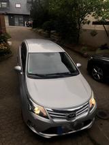 Toyota Avensis Kombi T27 1.8 Liter - Toyota Gebrauchtwagen in Troisdorf