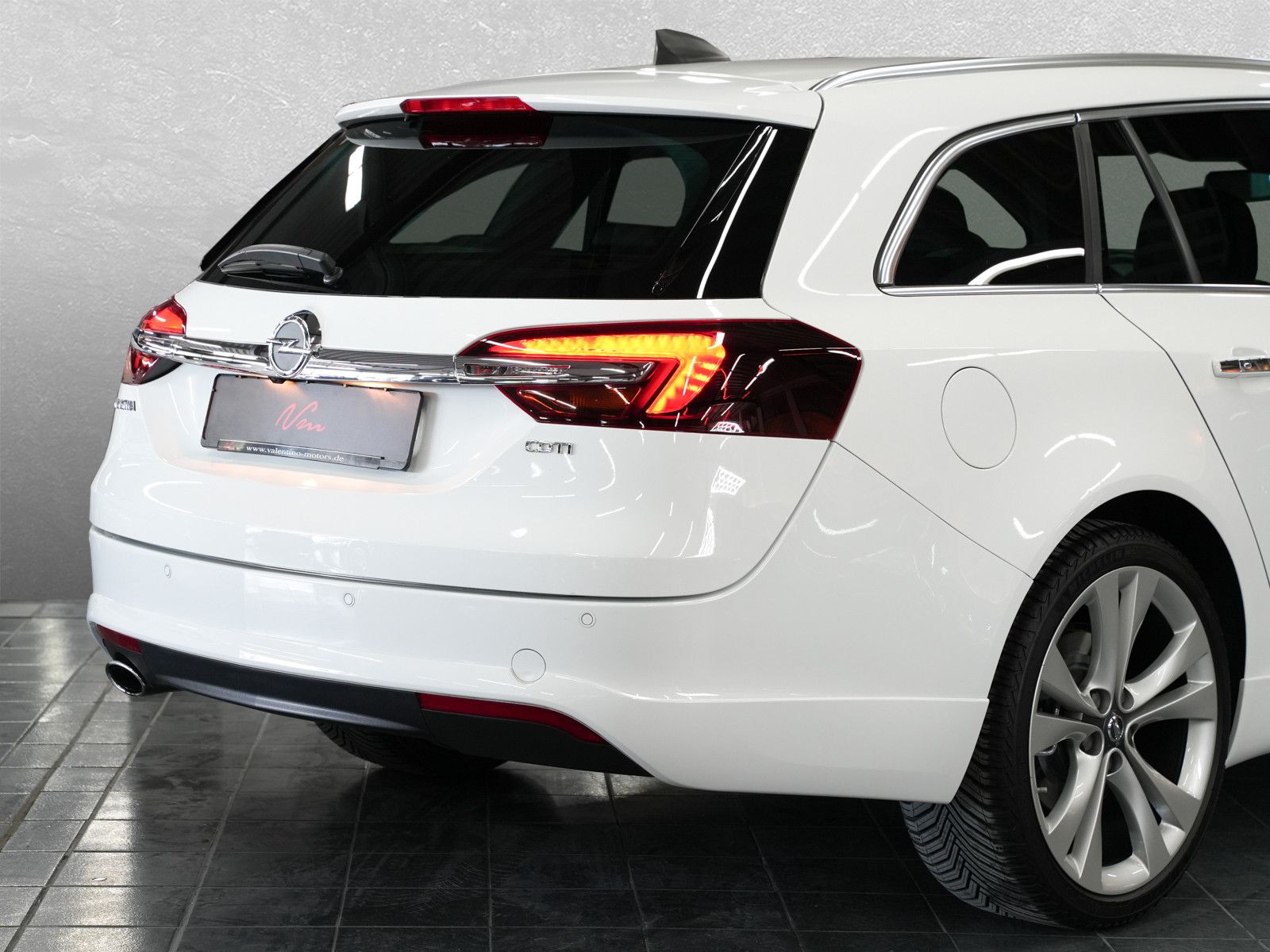 Fahrzeugabbildung Opel Insignia Business Innovation - OPC-Line|20 Zoll