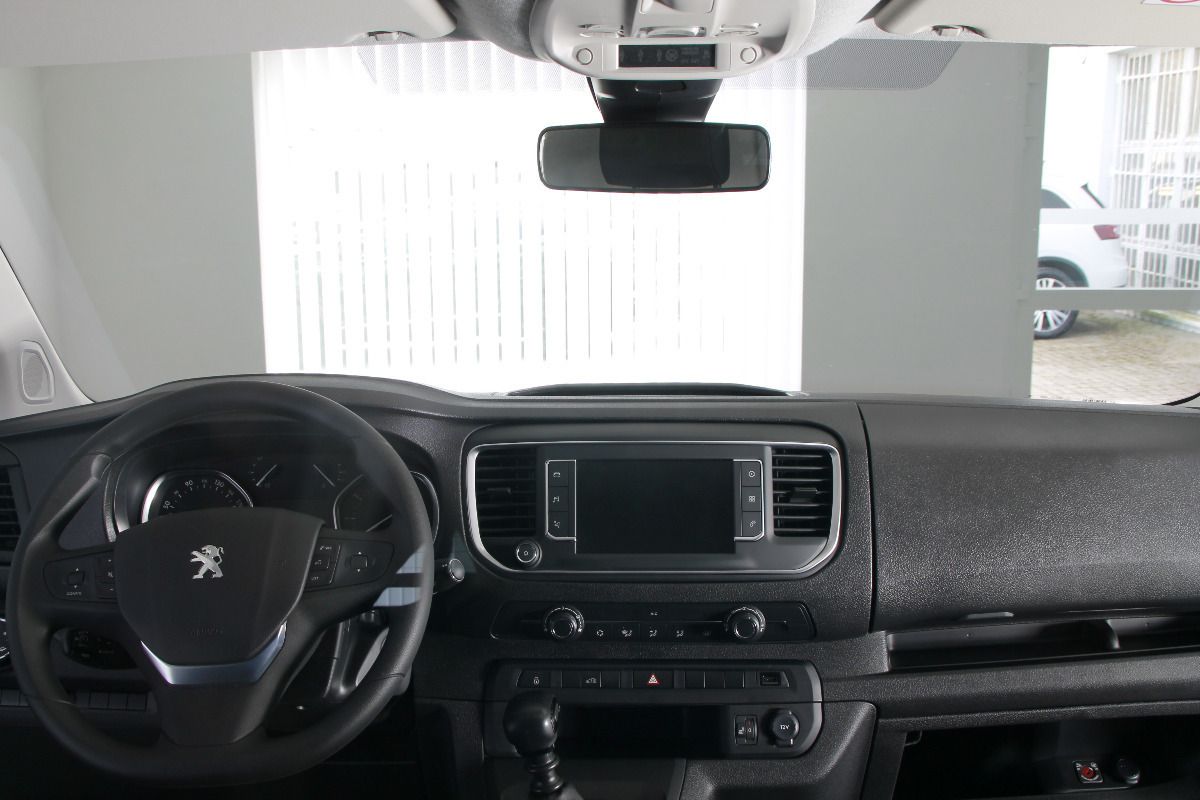 Fahrzeugabbildung Peugeot Expert Kastenwagen Standard 2.0 BlueHDi