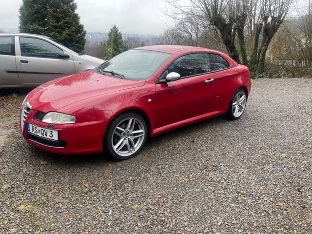 Alfa Romeo GT 1.9 JTD 16V M-Jet Quadrifoglio Verde Q2