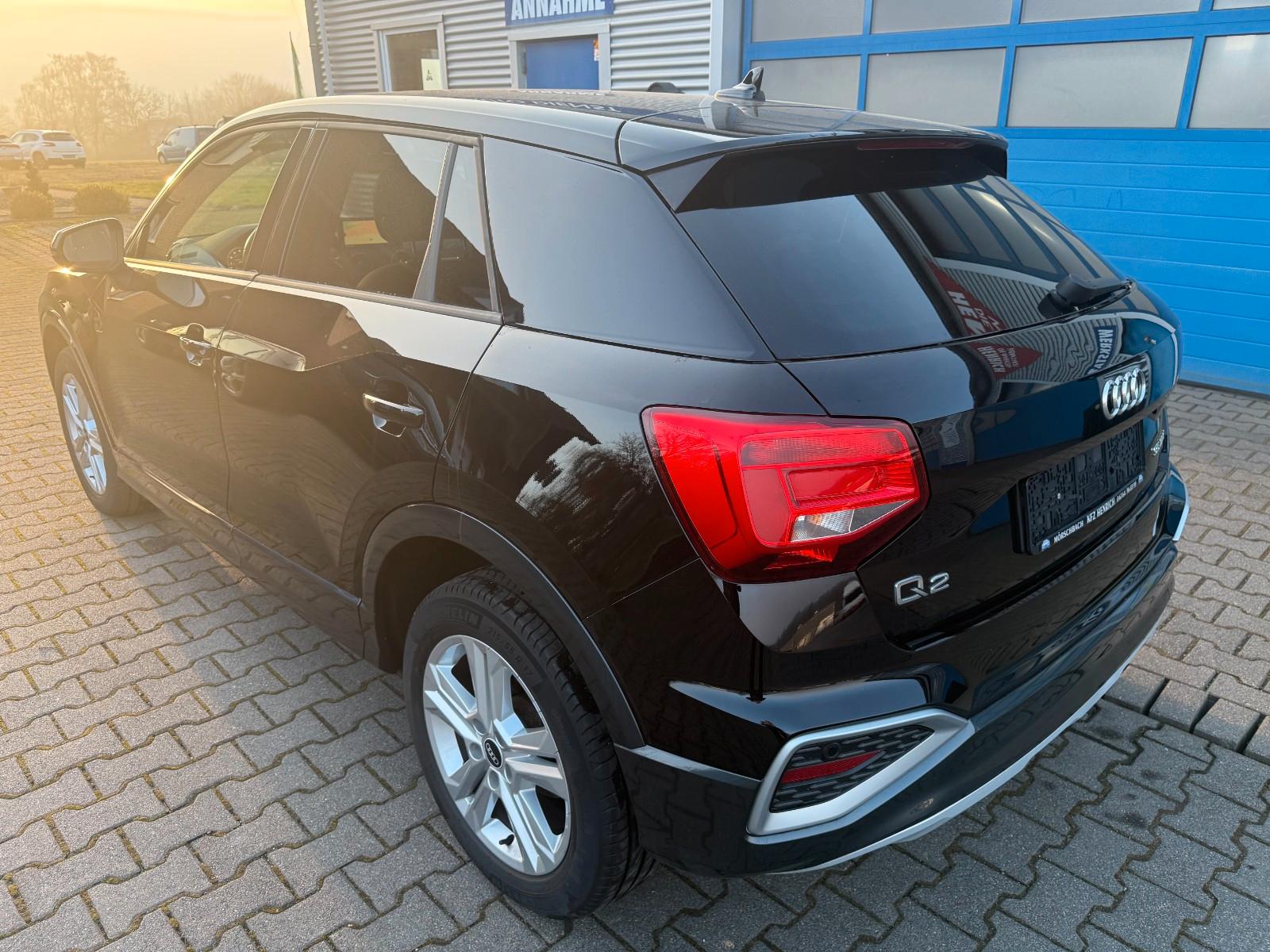 Audi Q2 35 TFSI advanced Alu Klima Navi PDC SHZ, миниатюра 3