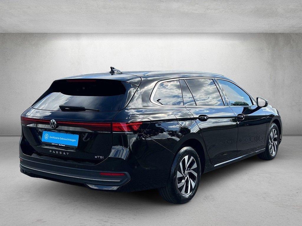 Volkswagen Passat Variant 1.5 eTSI DSG Business PANO HUD foto 3