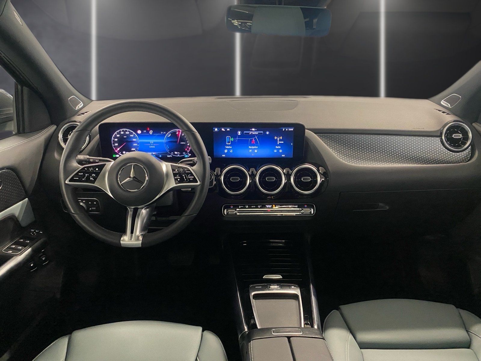 Fahrzeugabbildung Mercedes-Benz GLA 250 e Progressive*Pano*Distro*Burmester*360*