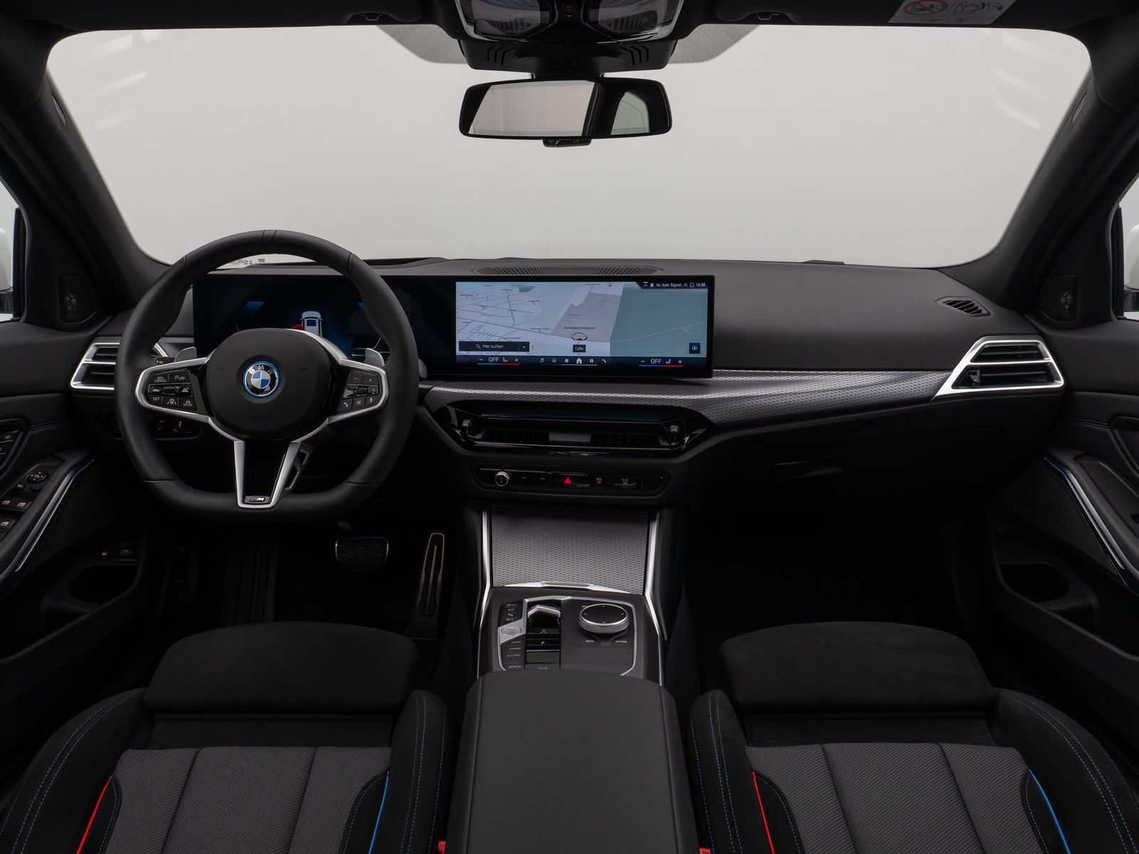 Fahrzeugabbildung BMW 330e M Sport Panorama 360°HUD DAB H/K AHK ACC