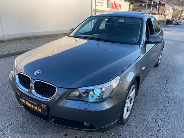 BMW 520 Baureihe StandHeizung 2Hand Navi Xenon !!!