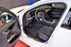 Fahrzeugabbildung Mercedes-Benz C 220 d AMG Panorama Night-Paket Ambi 18Zoll