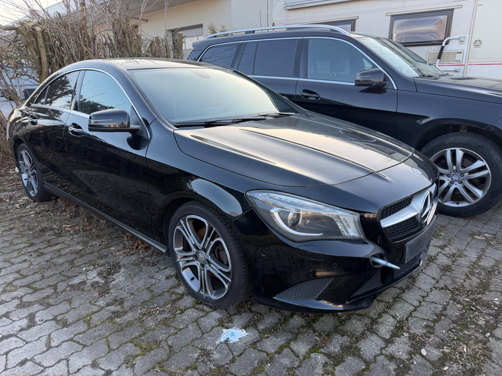 Mercedes-Benz CLA 180°Urban°Automatik°Motor Probleme°