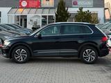 Volkswagen Tiguan 2.0 TDI Sound*8-FACH*BCM*SHZ*GRA*MFL*NAVI - VW Tiguan Gebrauchtwagen in Augsburg