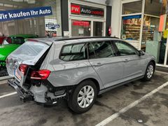 Fahrzeugabbildung Volkswagen Passat Variant 2,0 TDI DSG Unfall  Airbag`s O.K.