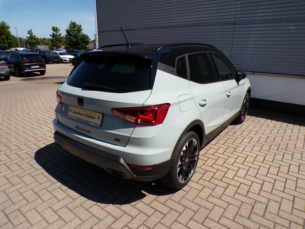Fahrzeugabbildung SEAT Arona 1.5 TSI FR Black Edition DSG