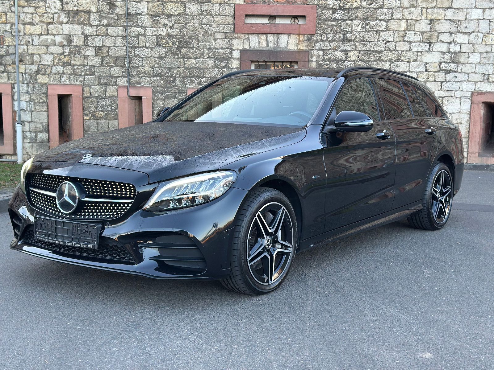 Fahrzeugabbildung Mercedes-Benz C 300 de T AMG LINE*MODELLJAHR 2020+LED+1.HAND*