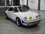 Porsche 911 3.2 Carrera Coupé - Deutsch - Leder - G50 - Porsche aus 1988: 911 Carrera