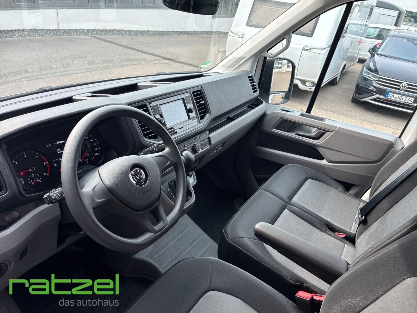 Fahrzeugabbildung Volkswagen Crafter 35 Kasten HD Autom. Klima+Kamera+Flügelt