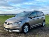 Volkswagen Touran / 7 SITZE / CARPLAY / INSP. NEU / 8-FACH - VW Touran Gebrauchtwagen in Freiburg