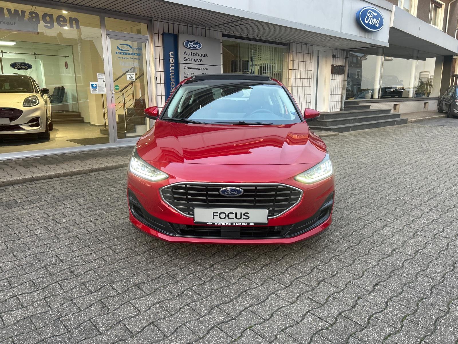 Ford Focus Titanium+Panorama+ACC+LED+Kamera+Navi+++