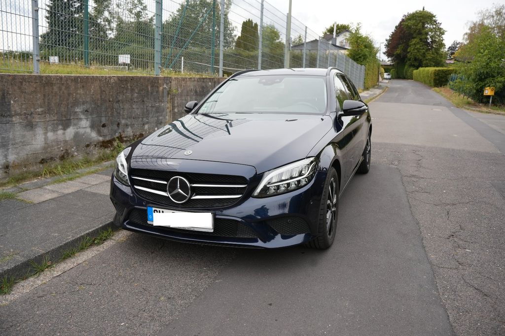 Image of Mercedes-Benz C 200