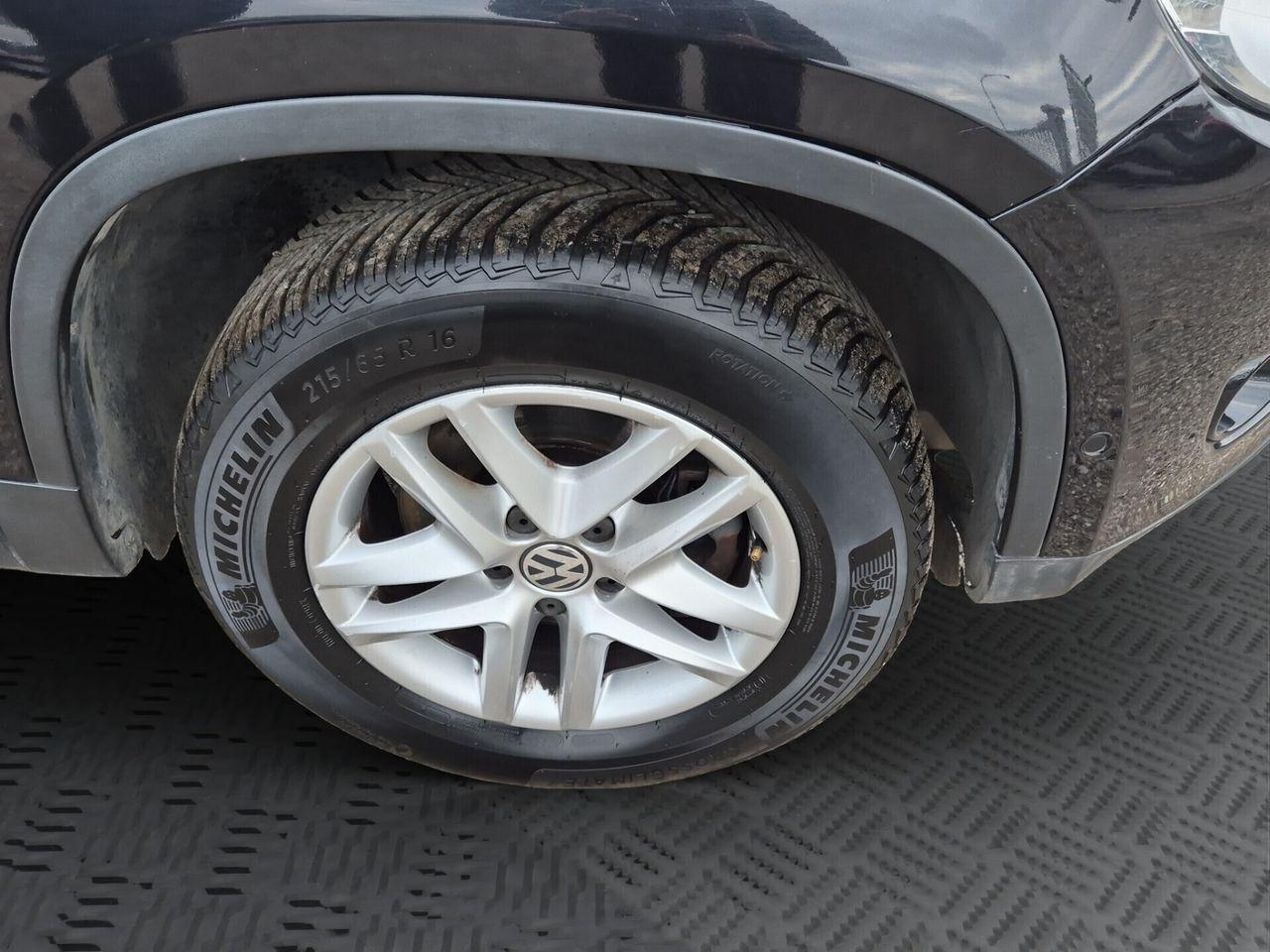 Volkswagen Tiguan 2010 — photo 9
