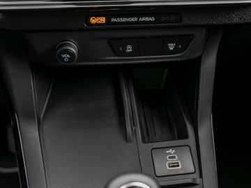Ford Puma 1.0 Titanium Kamera Navi Spurhalteassistent