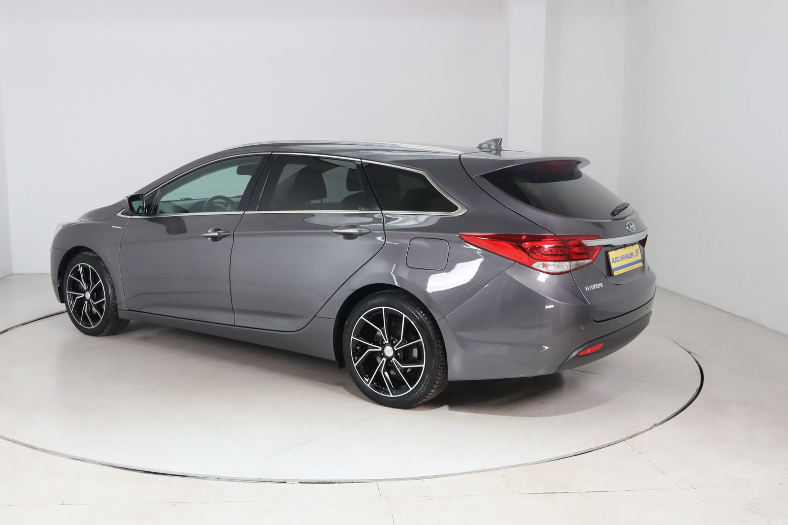 Fahrzeugabbildung Hyundai i40 FL 1.6 CRDi Space Plus * Sitzhzg./-lüftung