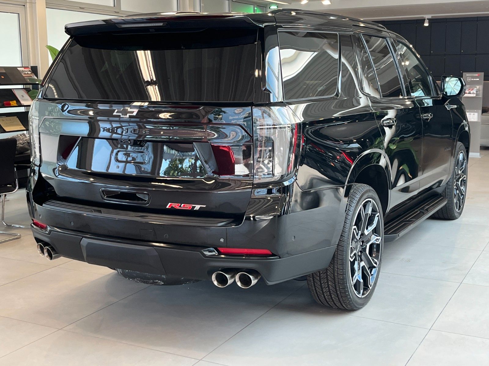 Fahrzeugabbildung Chevrolet Tahoe RST 6.2 V8 LPG