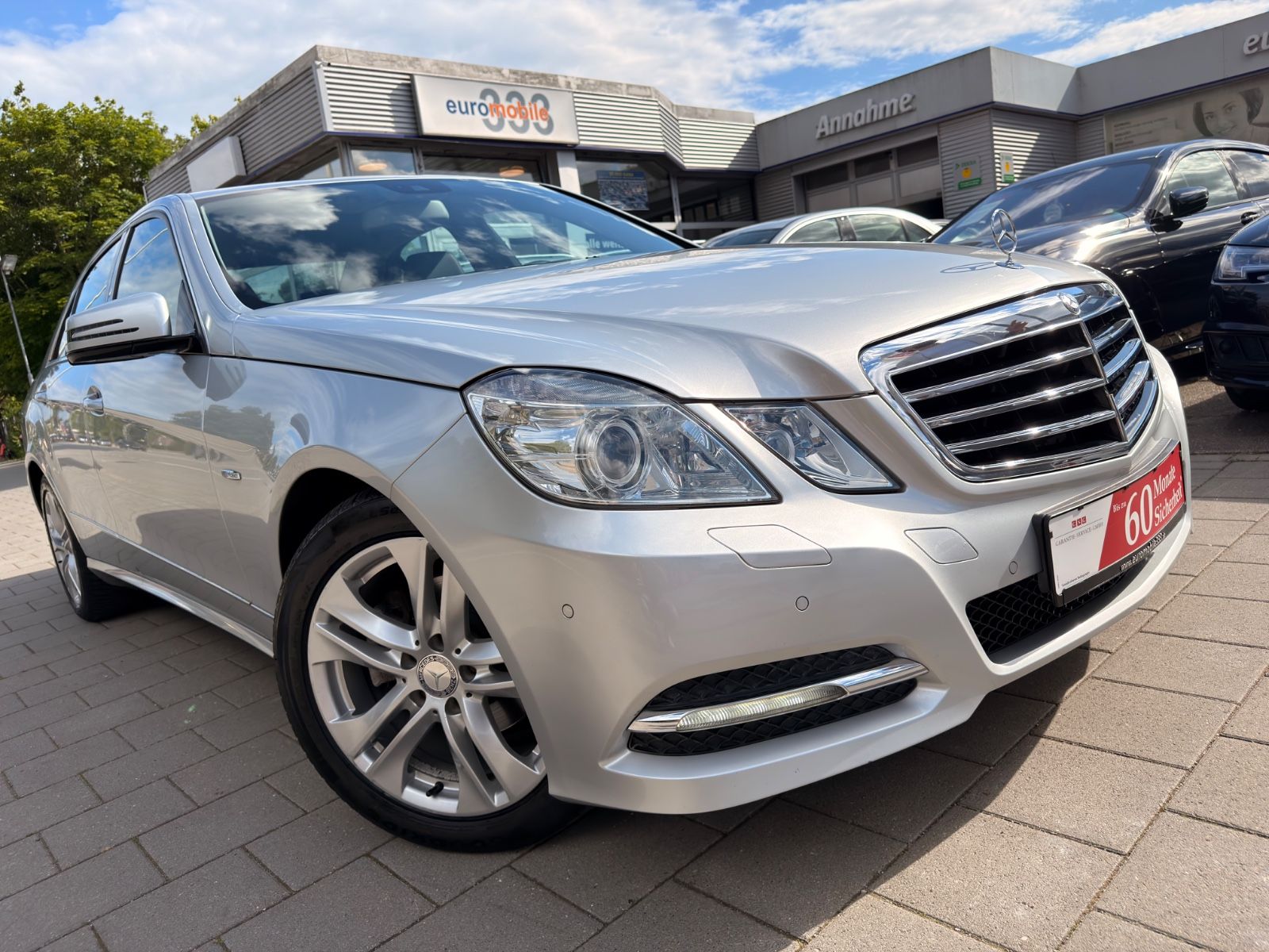 E 220 *Xenon*Klimatr.*Sitzhz*PDC*Navi*S.W*ALU*