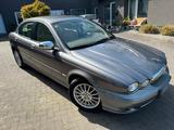 Jaguar X-Type 2,5 V6 Executive 4x4 Allrad ... - Jaguar X-Type: Limousine