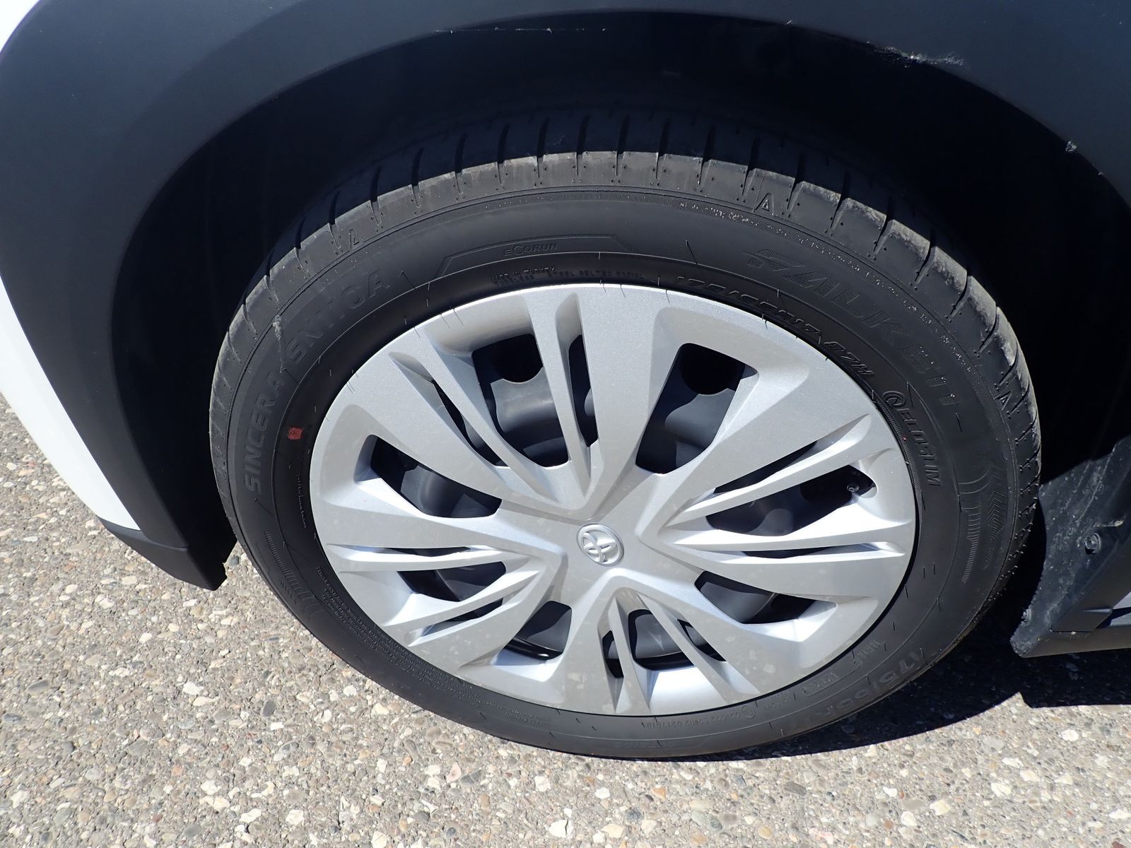 Fahrzeugabbildung Toyota Aygo X Play
