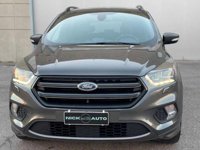 Ford Kuga 1.5 TDCI 120 CV S&S 2WD ST-Line Busine