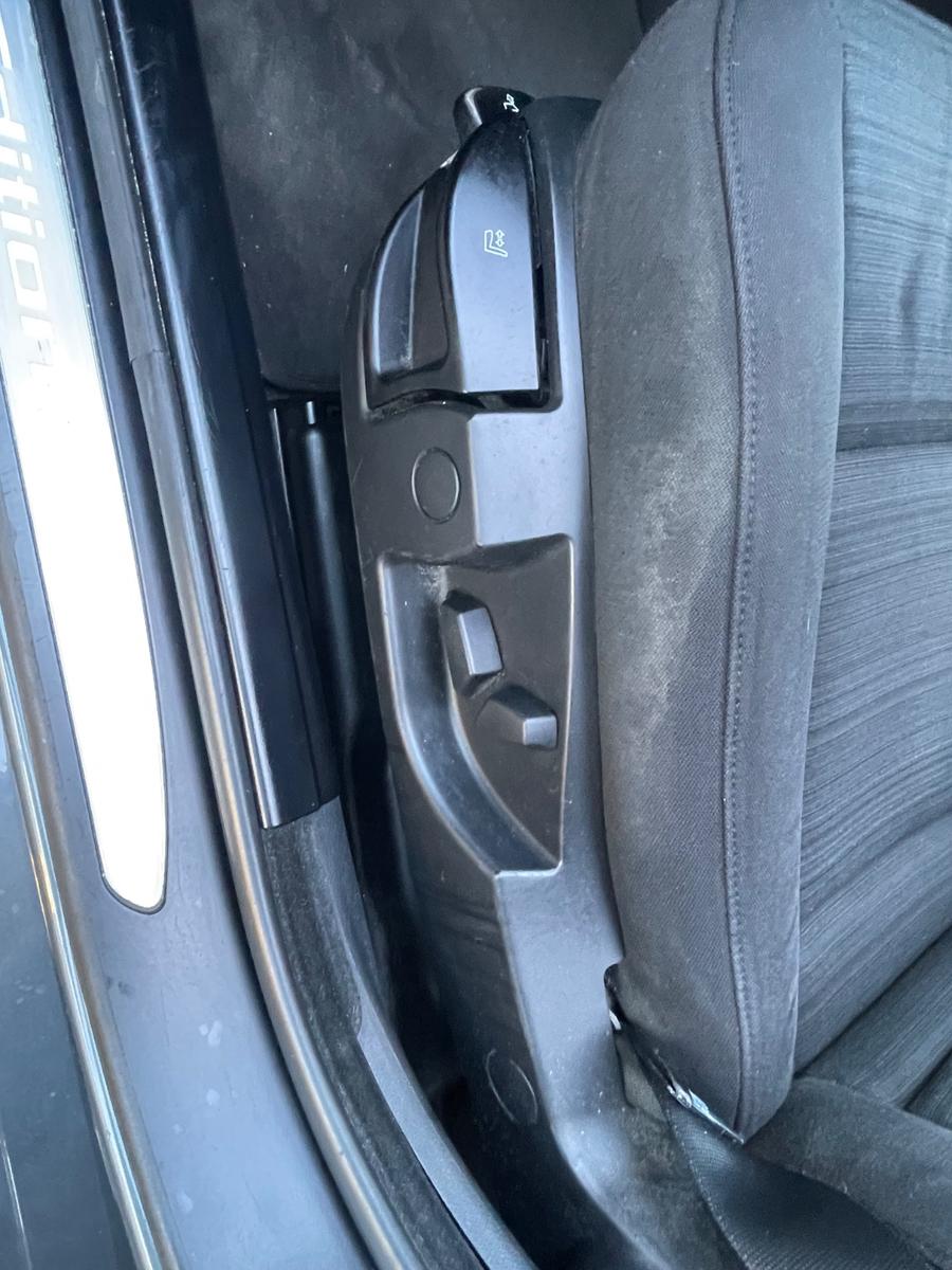 BMW 520 2009 — photo 25