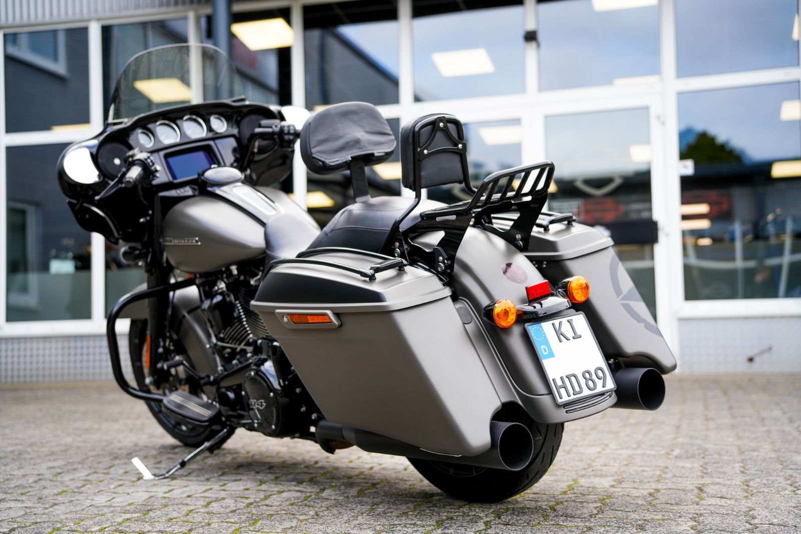 Fahrzeugabbildung Harley-Davidson FLHXS Street Glide Special 114 cui - Penzl