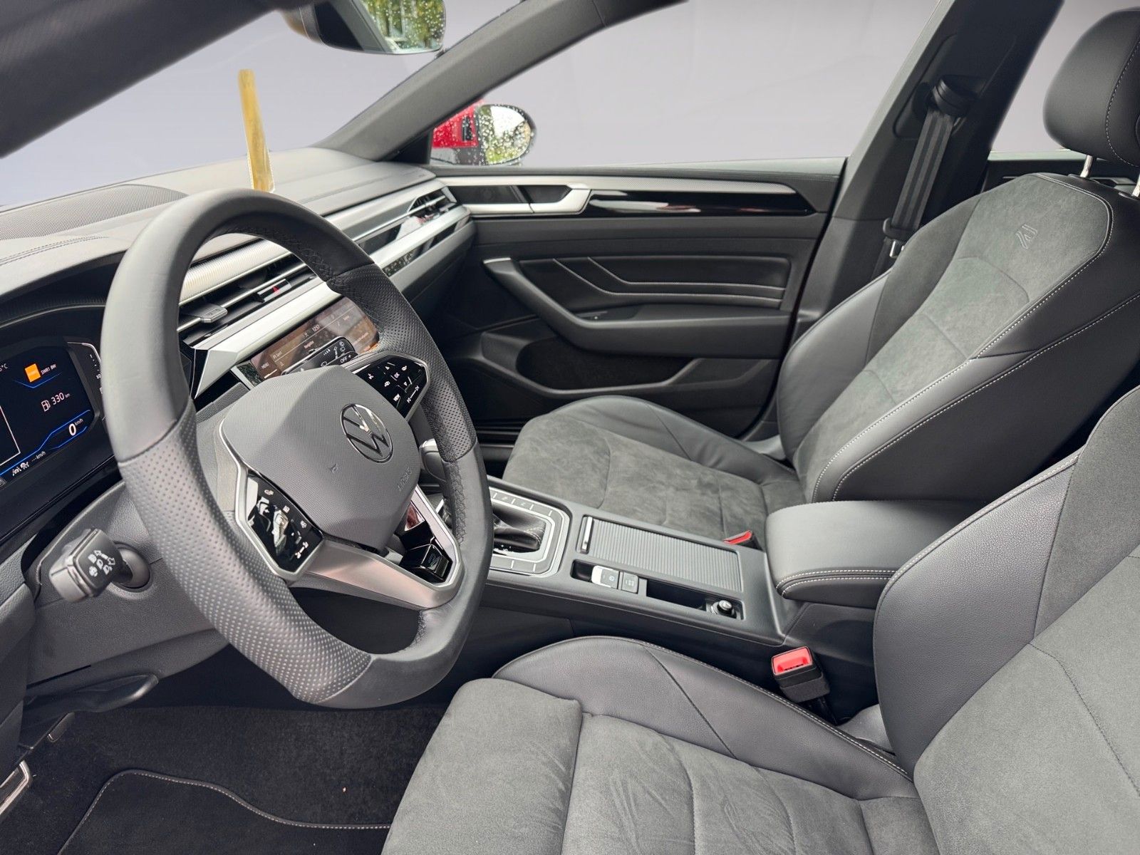 Fahrzeugabbildung Volkswagen Arteon Shooting Brake R-Line 2.0 TSI