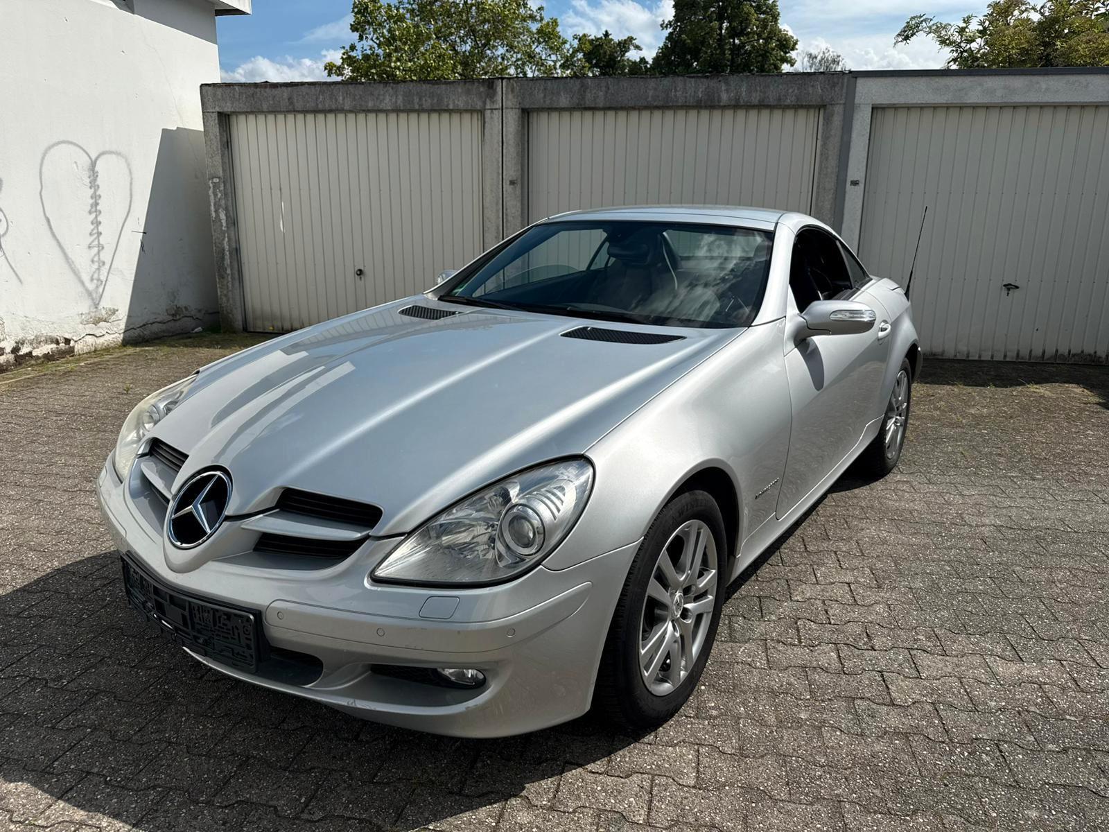 Mercedes-Benz SLK 200