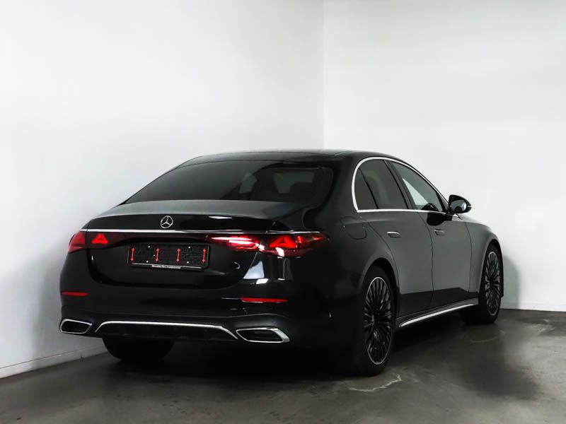 Fahrzeugabbildung Mercedes-Benz E 200 AMG Distronic+ Totwi. LED SHZ Burm. Ambie.