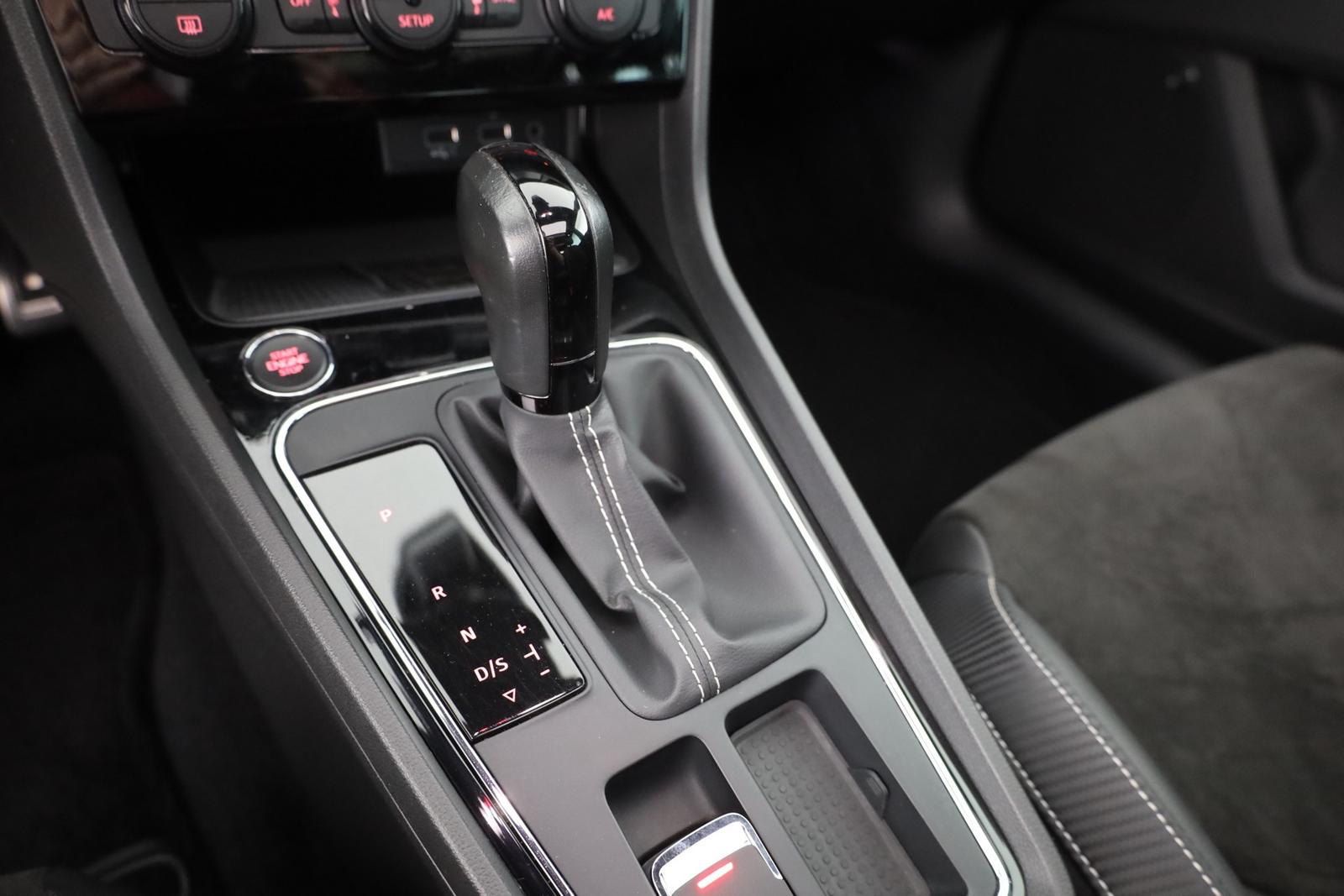 SEAT Leon ST 2.0 TSI DSG Cupra 300 4Drive Panorama, миниатюра 13