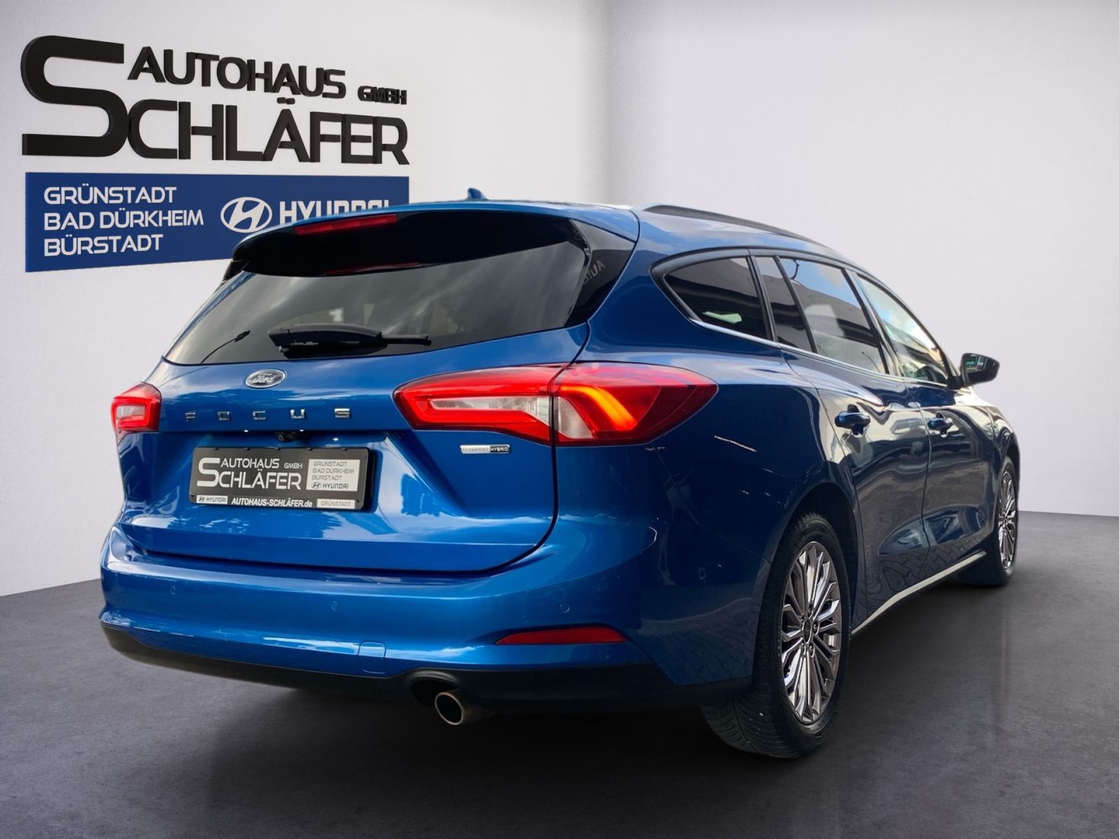 Fahrzeugabbildung Ford Focus Turnier 1.0 EcoBoost Hybrid Titanium X S/S