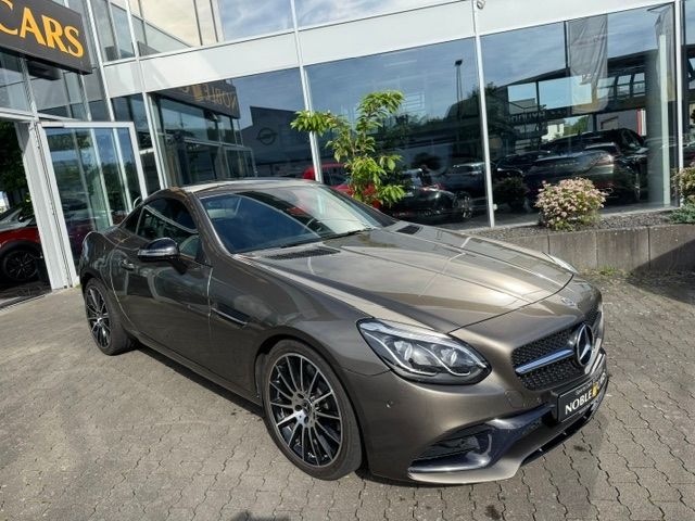 Fahrzeugabbildung Mercedes-Benz SLC 300 AMG Line AIRSCARF MEMORY LED