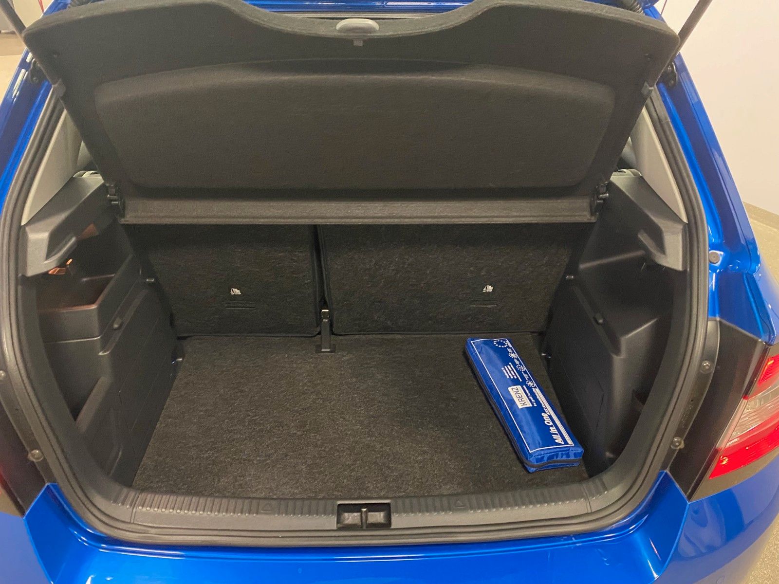 Fahrzeugabbildung SKODA Fabia 1.0l TSI Ambition+KAMERA+AndroidAuto+ALU++