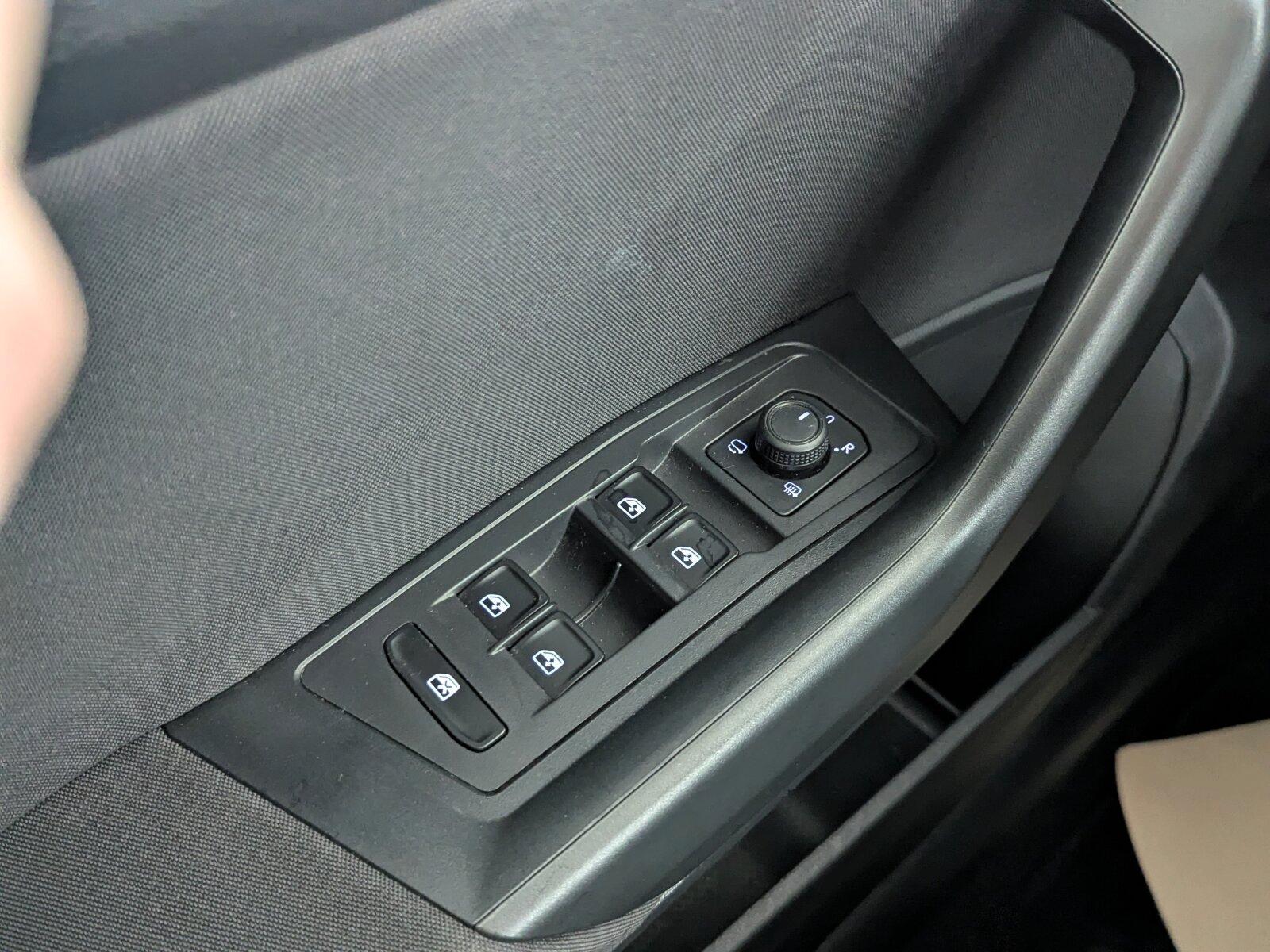 Volkswagen T-Roc 1.0 TSI Life OPF LED+NAVI+PDC+SHZ+Klima, миниатюра 24