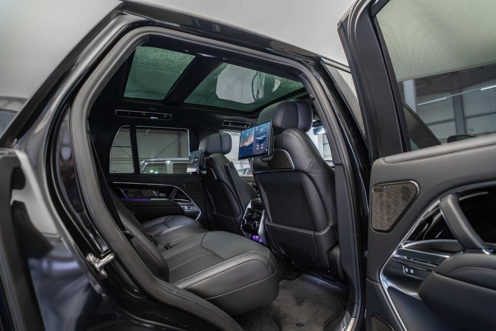 Land Rover Range Rover P530 Autobiography / Fond TV / Pano