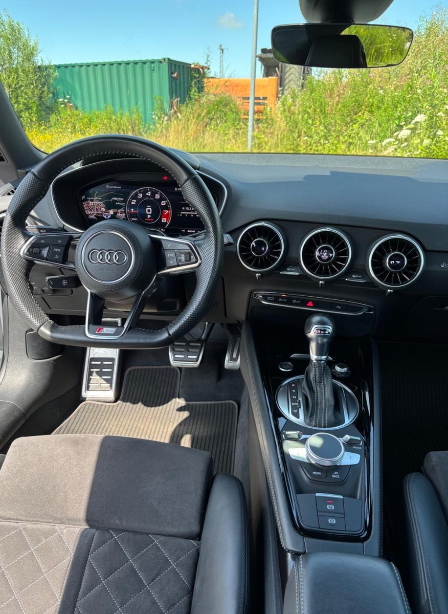 Audi TT 2.0 TFSI quattro - S line competition